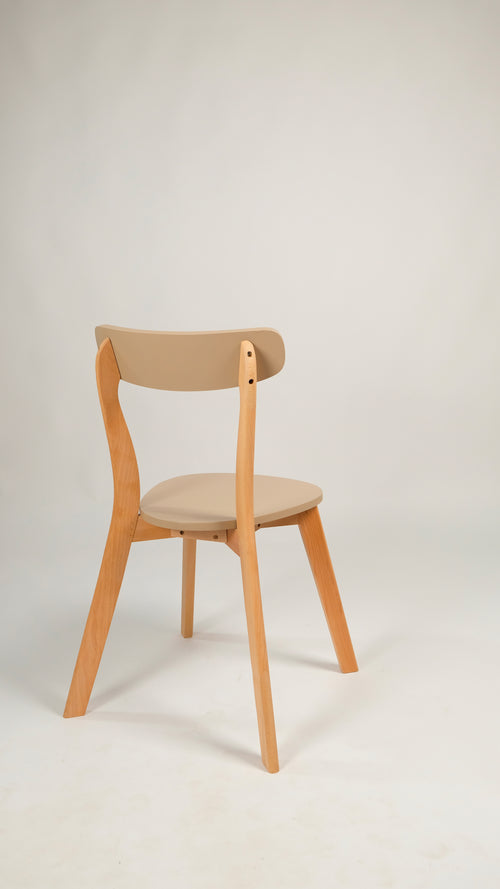 chaise scandinave en bois hetre